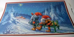 Julbonad: Två tomtar på väg av Lars Carlsson