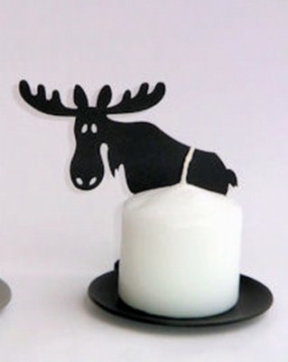 Smide: Blockljusstake med älg