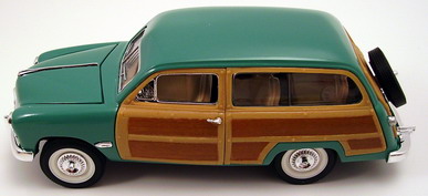 Bil: 1949 Ford Woody Wagon Skala 1:28